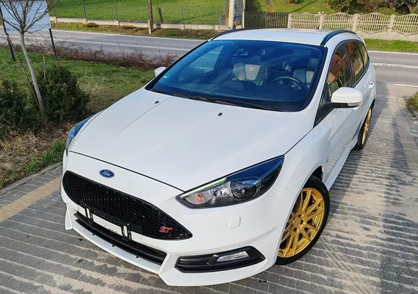 samochody osobowe Ford Focus cena 53999 przebieg: 170977, rok produkcji 2015 z Wolbrom